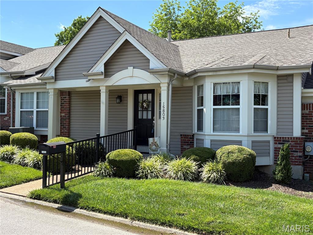 Wonderful opportunity for low maintenance living in the heart of Chesterfield in the sought after Villages at Baxter Ridge. One level living with open floor plan provides great functionality and convenience. Home features two bedrooms and two full baths. Front entry with real hardwood floors opens up to expansive great room adjoined by formal dining area w crown molding.  Hardwood floors continue in to well appointed eat in kitchen with oak cabinets, granite countertops, ceramic backsplash, puck lights, crown molding and bay window. Primary bedroom boasts vaulted ceiling, bay window and ceiling fan. Primary bath with walk in closet, linen closet, separate soaking tub and shower and double sinks. At the center of the home is the great room with vaulted ceiling, wood beam, ceiling fan and gas fireplace framed by two french doors that open to private patio and courtyard. Second bedroom and additional full bath along with convenient laundry area round out the well designed floor plan. Just a step from great room is an outdoor courtyard private oasis featuring large patio, shade trees, privacy fencing and professional landscaping. Full basement provides for plenty of storage area and potential expansion of living area. Newer Furnace, A/C and Water Heater. Home is perfect for large gatherings or just serene relaxation. Also, enjoy the community pool, clubhouse and tennis courts. Parkway Schools. Heart of Chesterfield location near shopping, entertainment, restaurants, and major highways.