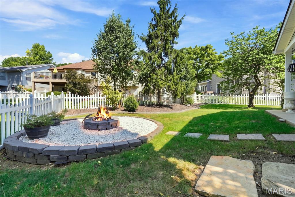 SUMMER CHASE - Residential