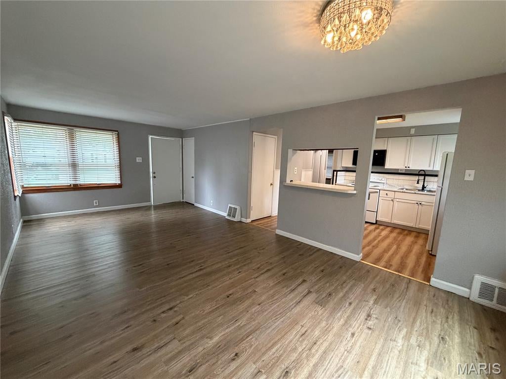 Bissell Hills 3 - Residential Lease