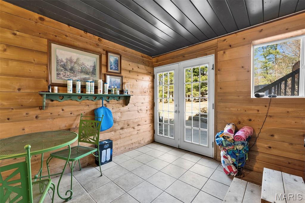 Shady Brook - Residential