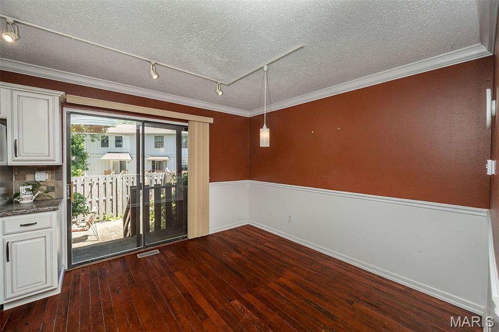 Hidden Meadow Condo 1 Bldg 13 - Residential