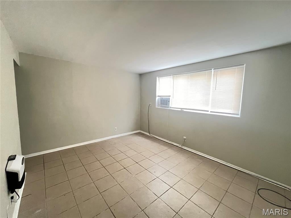Shackelford Place - Residential Income