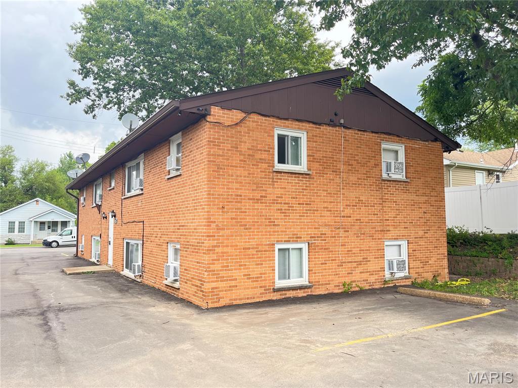 Shackelford Place - Residential Income