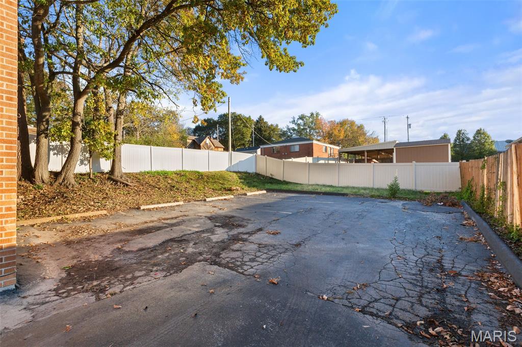 Shackelford Place - Residential Income