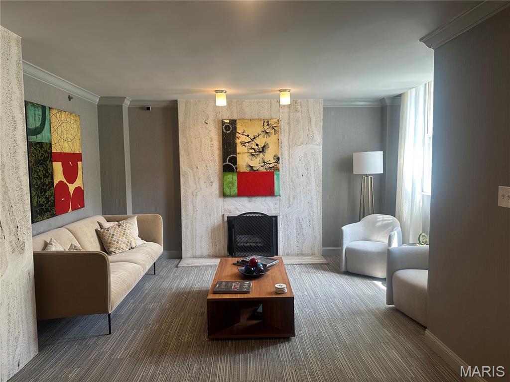 Wiltshire Condo - Residential