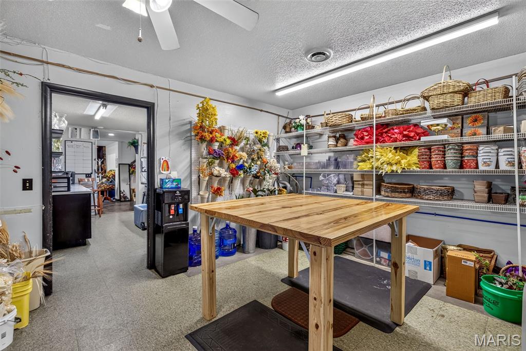 n/a - Commercial Sale