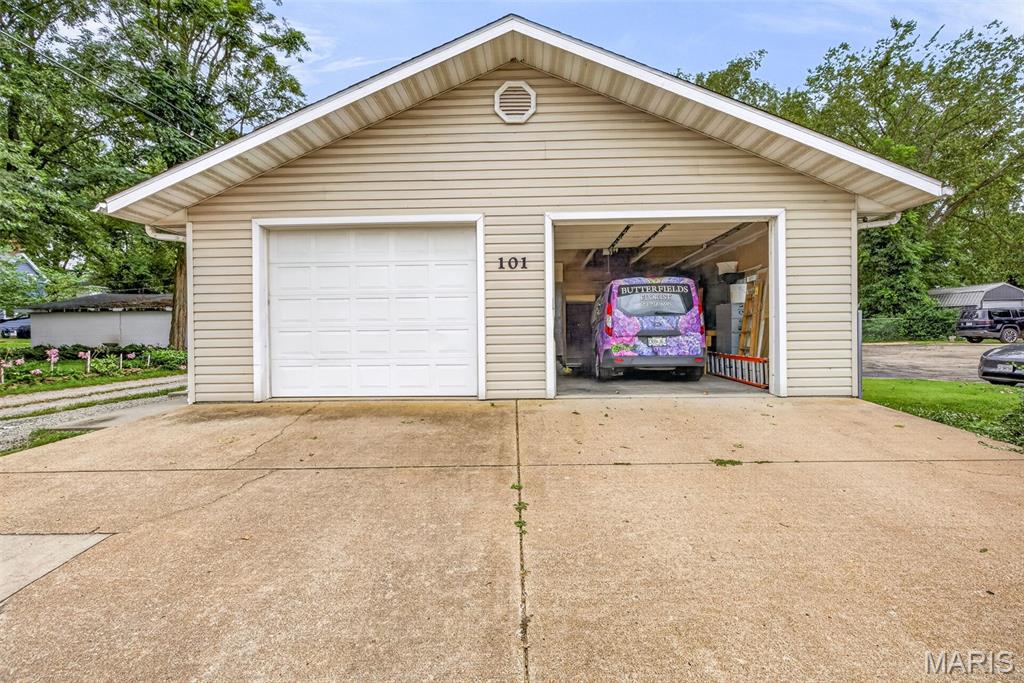 n/a - Commercial Sale