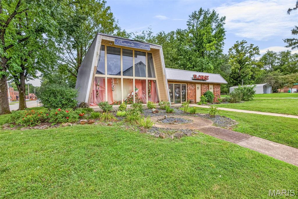 n/a - Commercial Sale