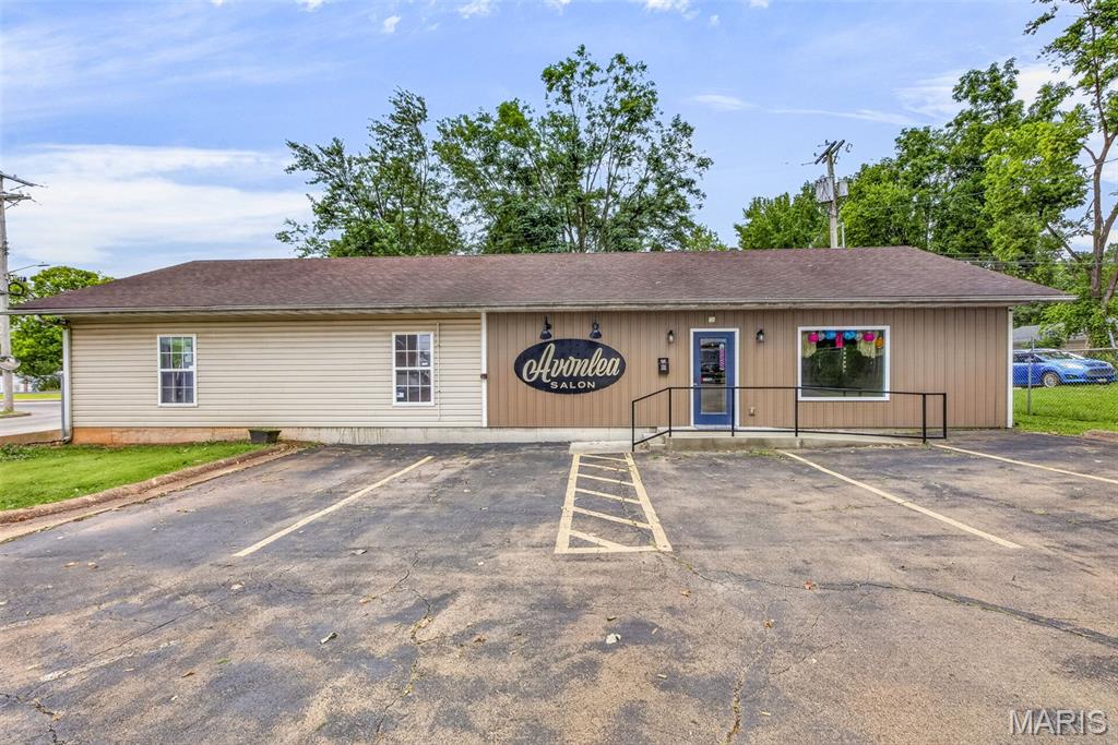 n/a - Commercial Sale
