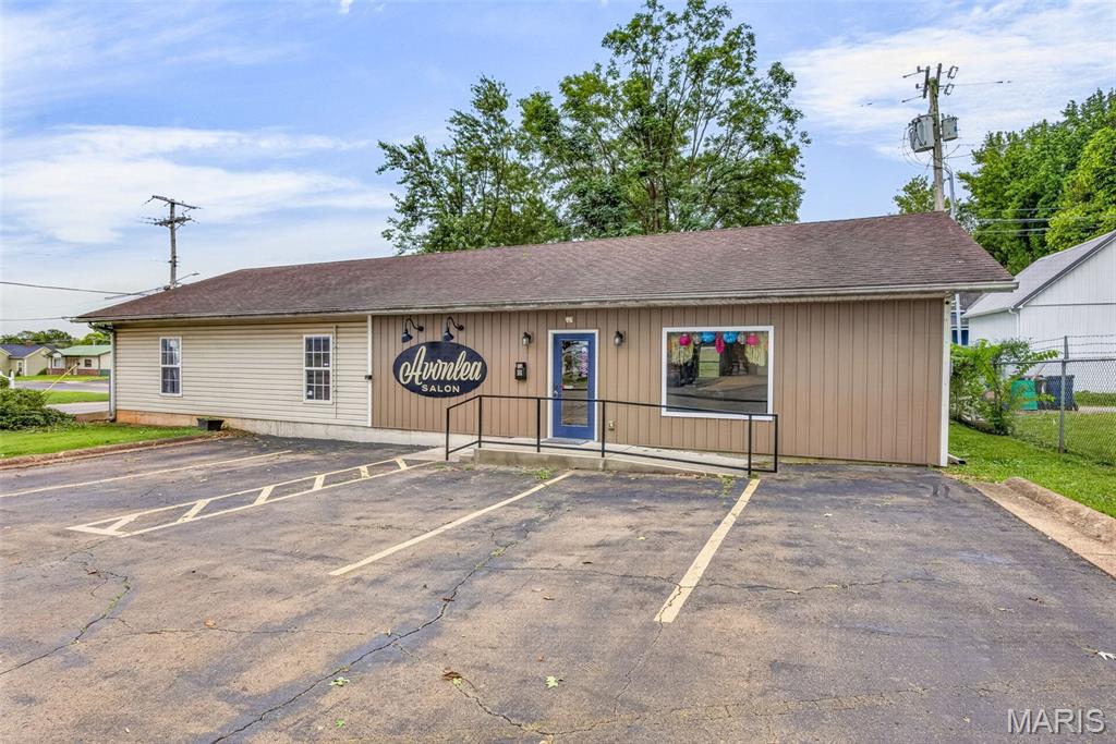 n/a - Commercial Sale