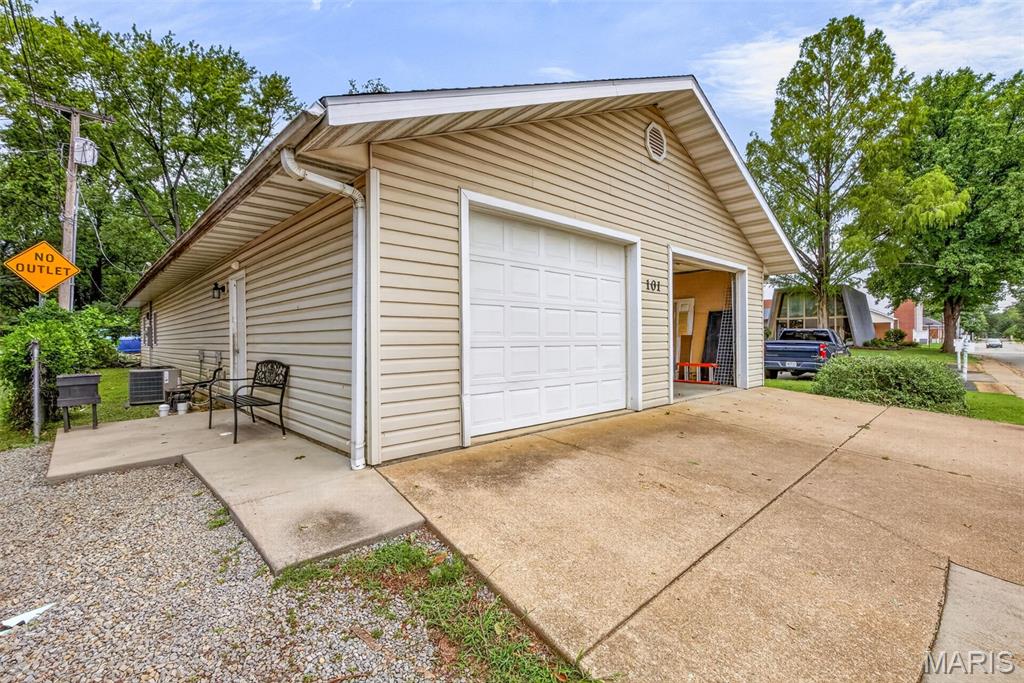 n/a - Commercial Sale