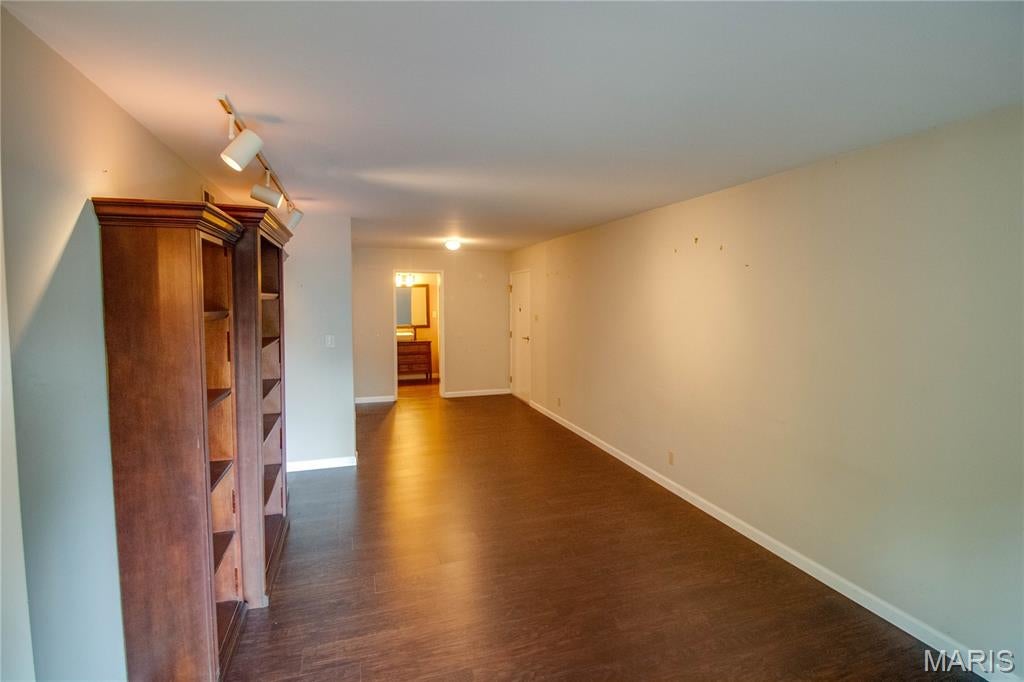 Arrow Wood Manor Bldg 1 - Residential