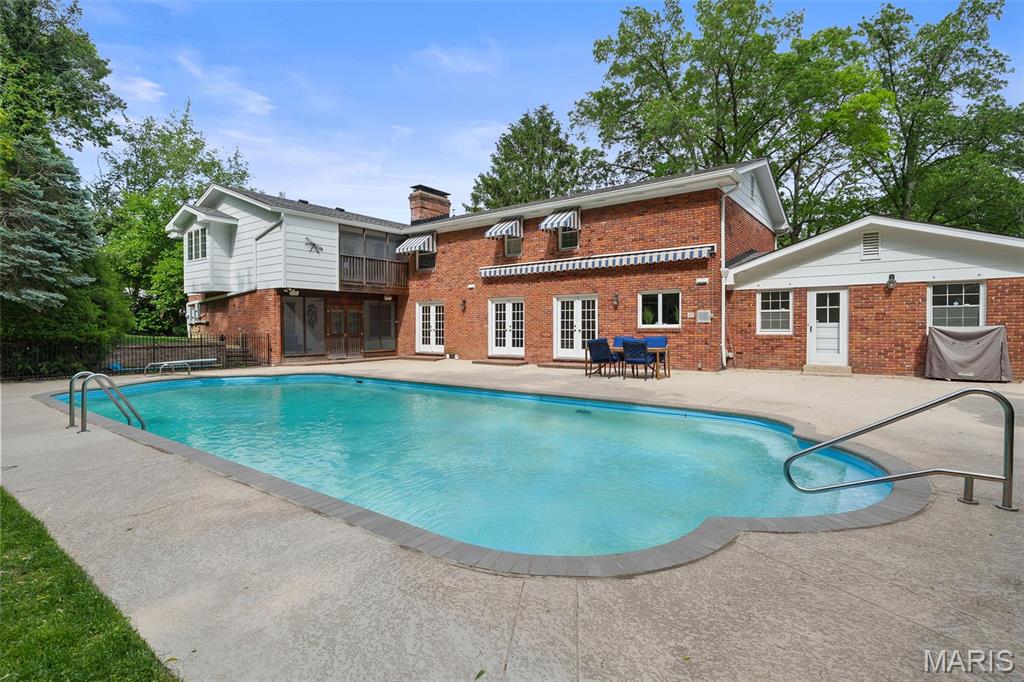 Chateau Estates - Residential