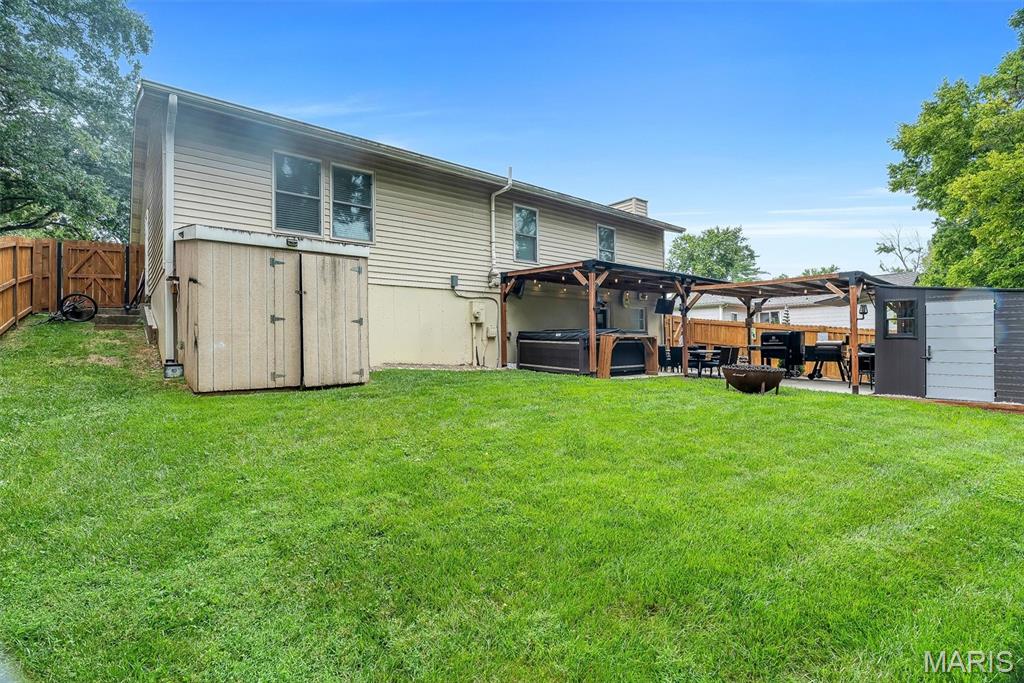 Deerpath 1 - Residential