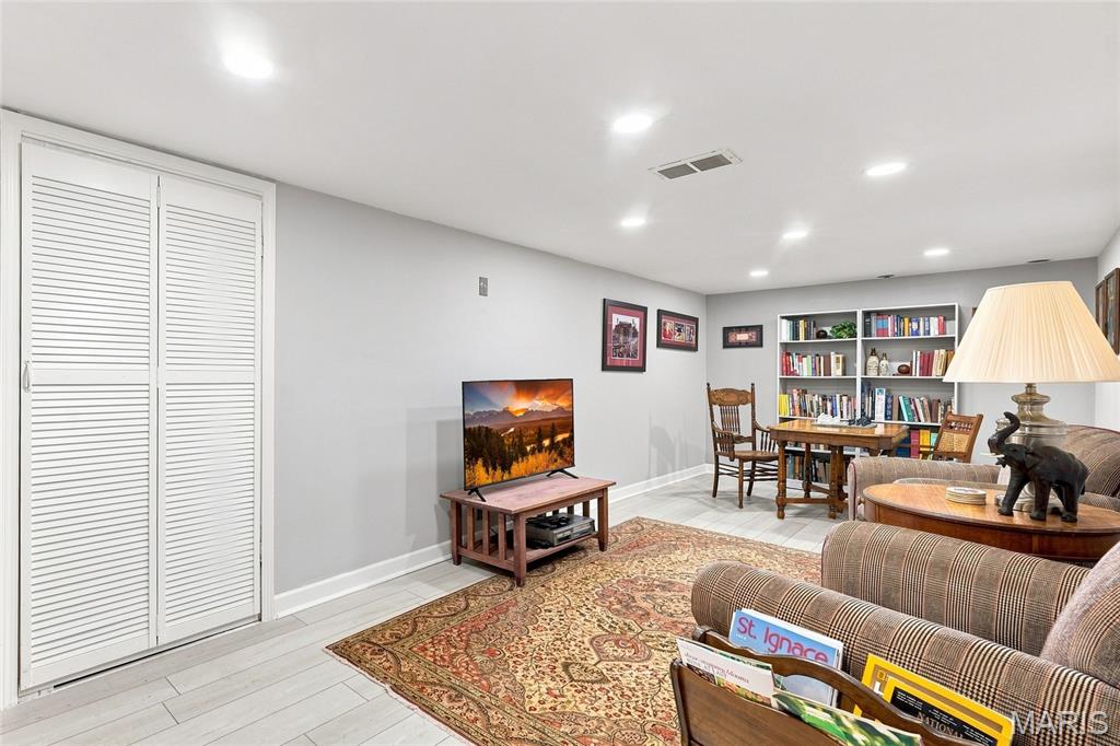 Village At Seven Pines 4 - Residential