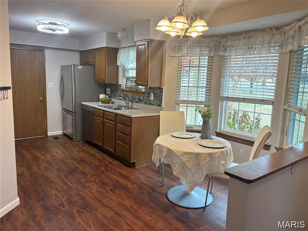 Autumn Lakes Six Condo Twenty - Residential
