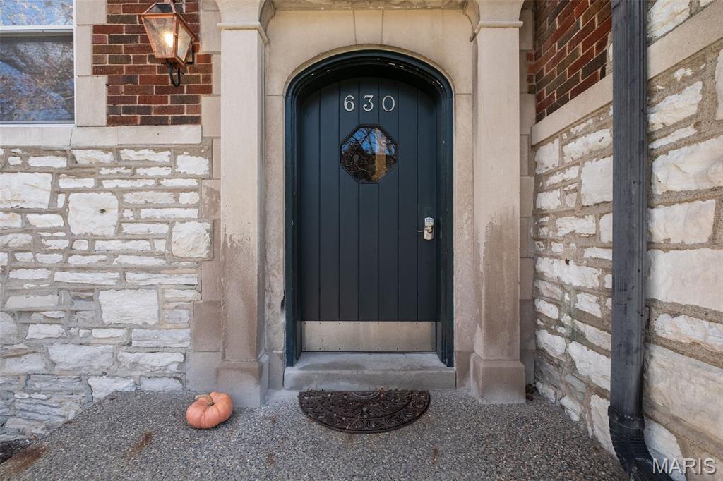 Moorlands Point Condo - Residential