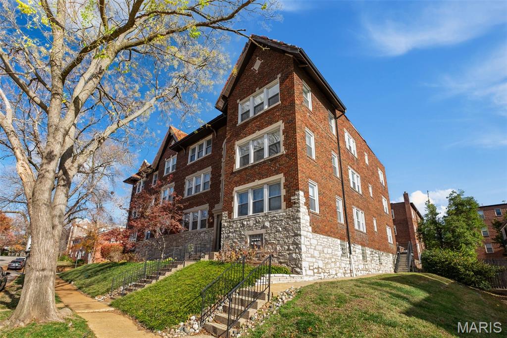 Moorlands Point Condo - Residential
