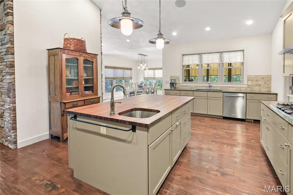 Wyndrose Estates - Residential