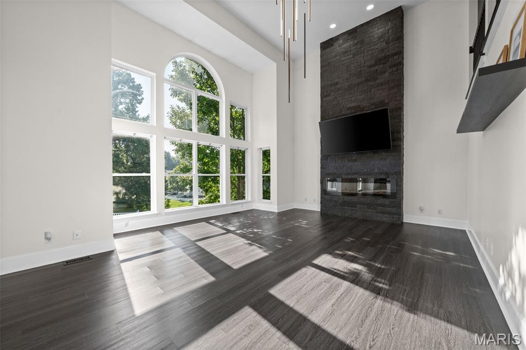 Crystal Lake 1 - Residential