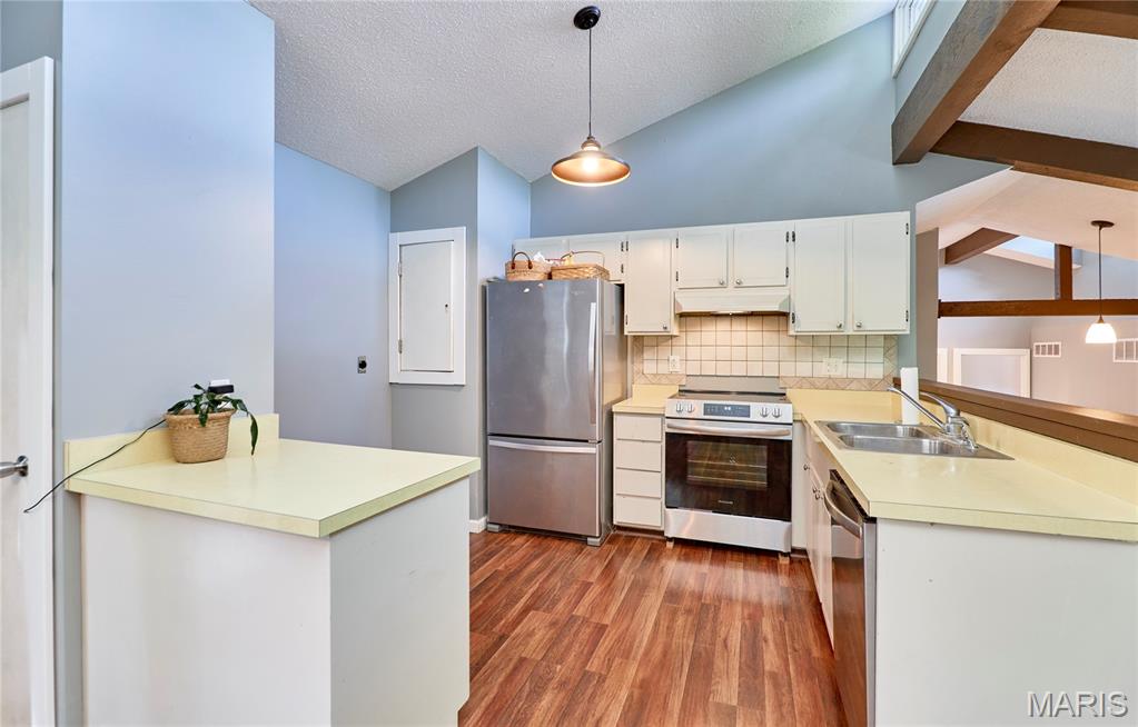 Lake Sherwood Estates - Residential