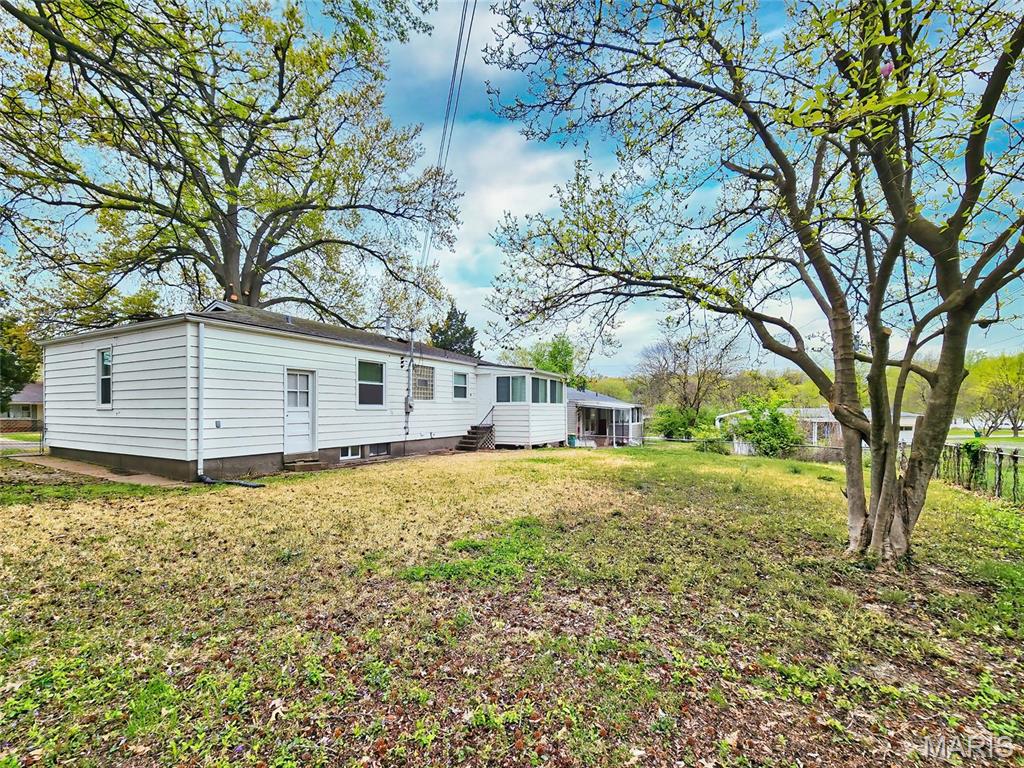 Bissell Hills 14 - Residential Lease
