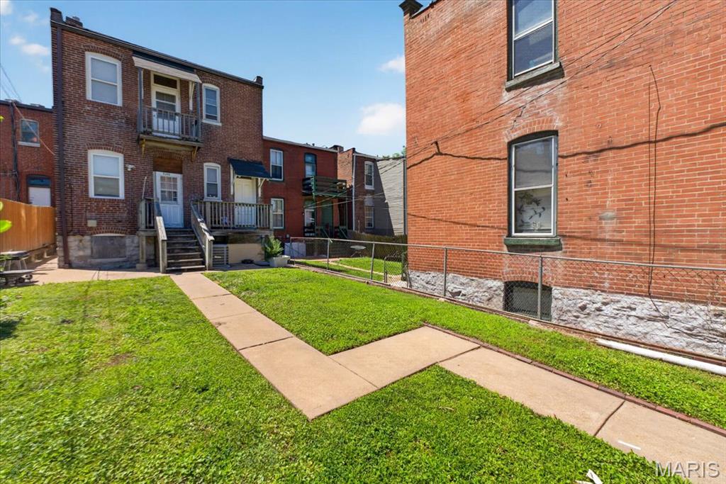 St Louis Commons Add - Residential Income