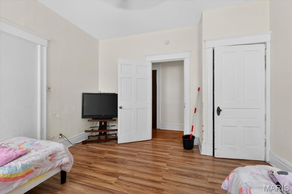 St Louis Commons Add - Residential Income