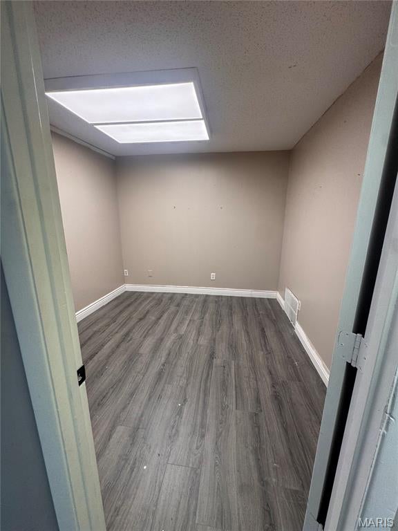 THE FORUM COMMERCIAL RESUBDIVISION - Commercial Lease