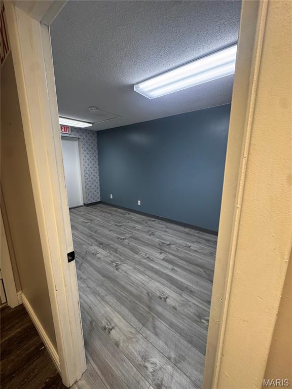 THE FORUM COMMERCIAL RESUBDIVISION - Commercial Lease