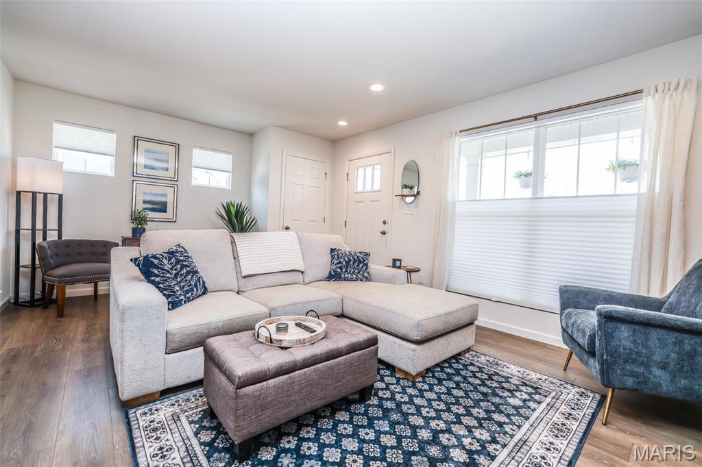 Townes At Geyer Grove Condo - Residential