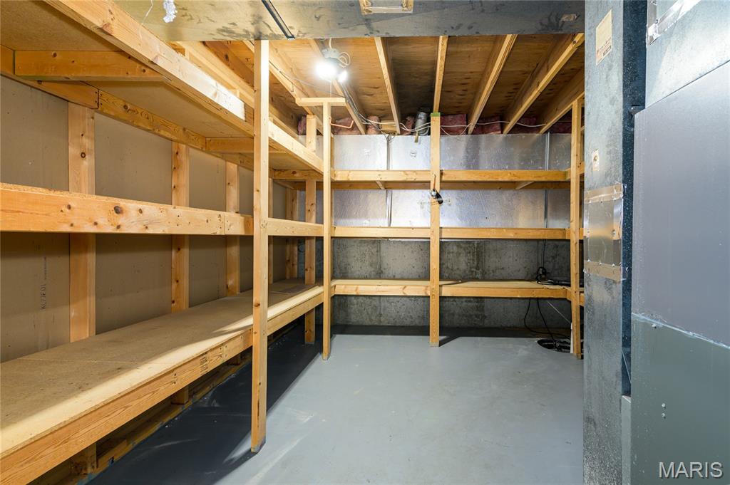 Woodfield #5 - Residential