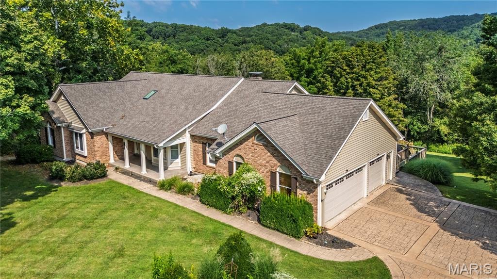 Summit View Place - Residential