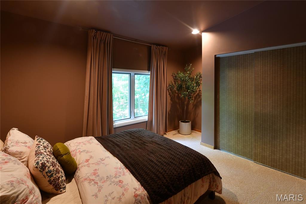 Dresser Hill - Residential Lease