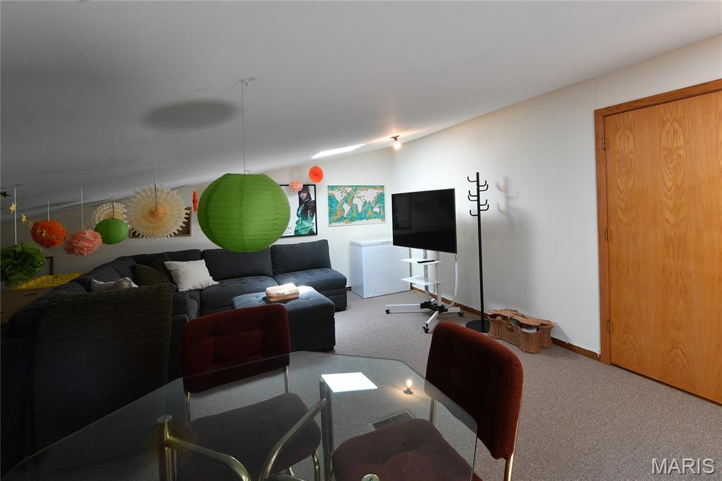 Dresser Hill - Residential Lease