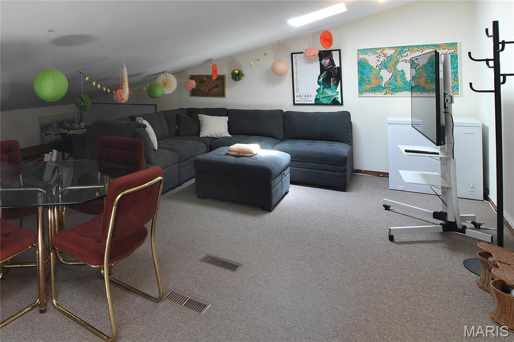 Dresser Hill - Residential Lease