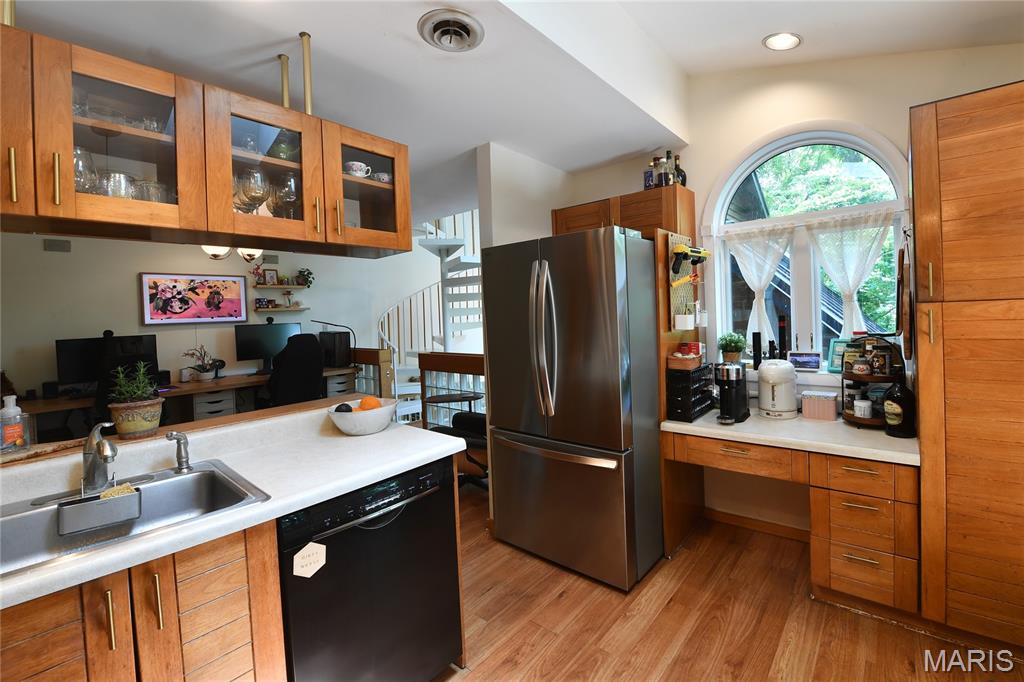 Dresser Hill - Residential Lease
