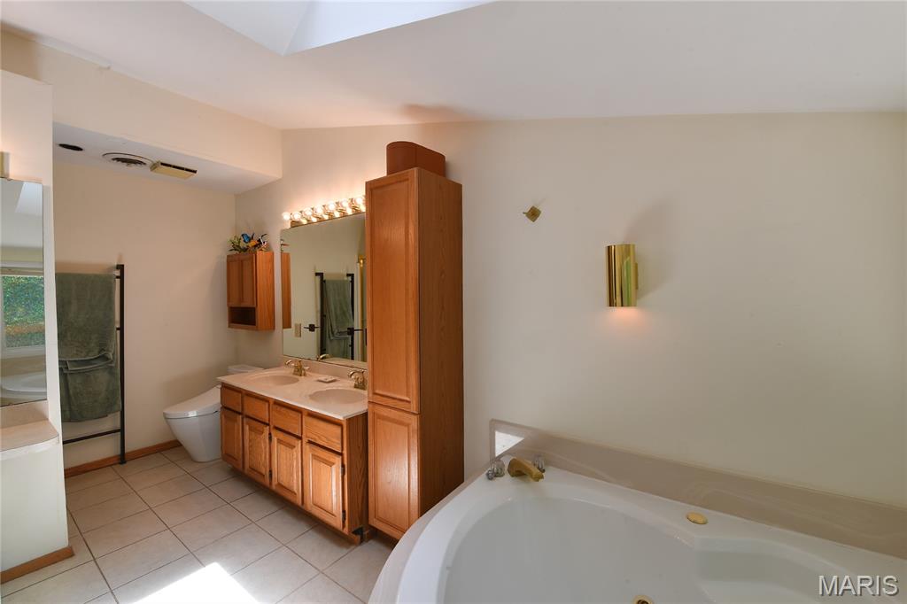 Dresser Hill - Residential Lease