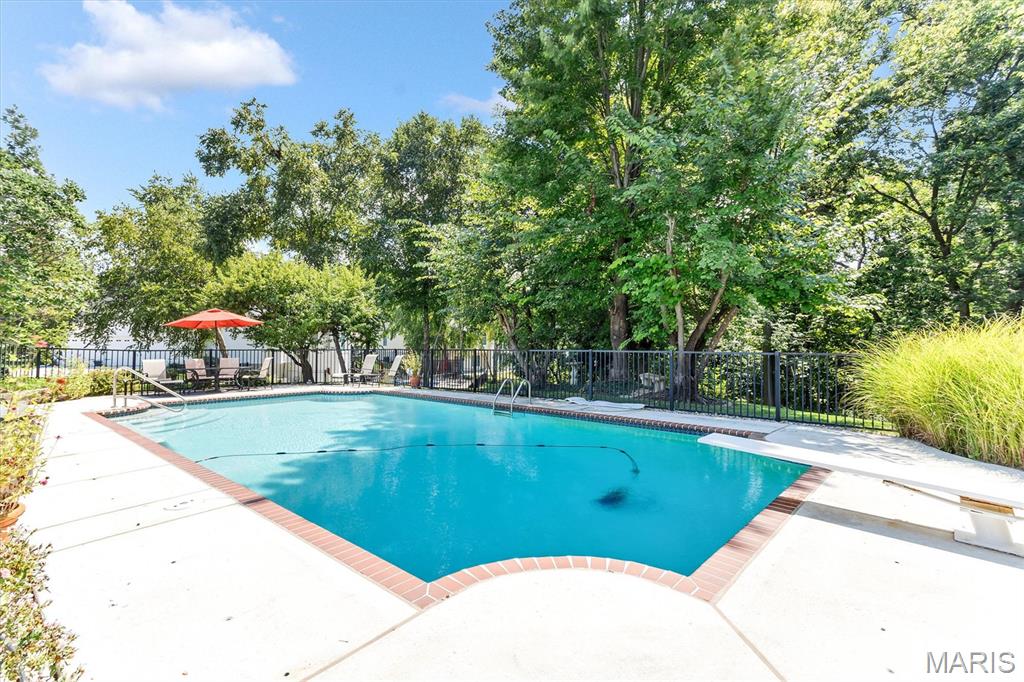 Ashford Oaks - Residential