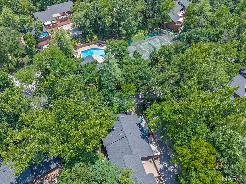 Birnamwood Condo Ph One - Residential