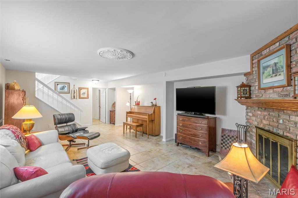 Birnamwood Condo Ph One - Residential