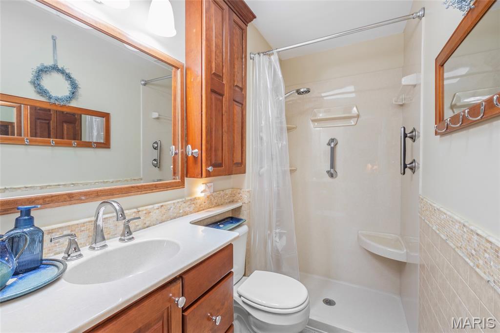 Birnamwood Condo Ph One - Residential