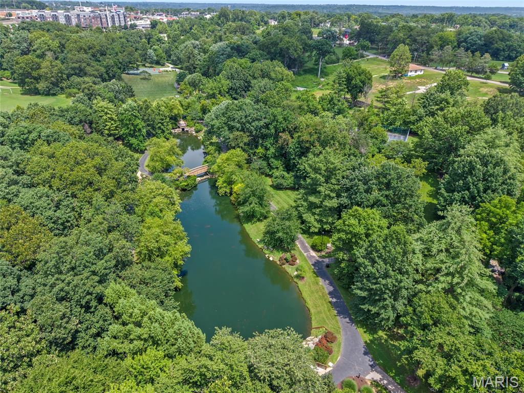 Birnamwood Condo Ph One - Residential