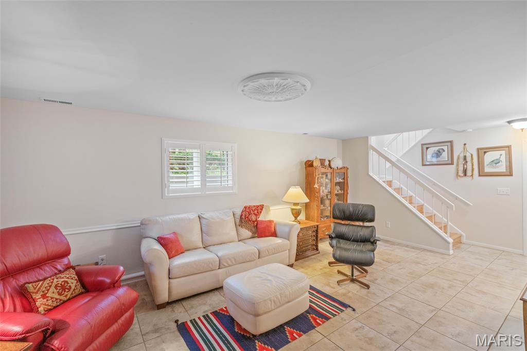 Birnamwood Condo Ph One - Residential