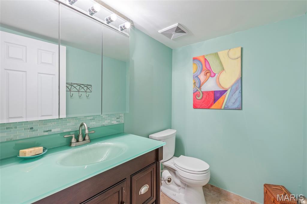 Birnamwood Condo Ph One - Residential