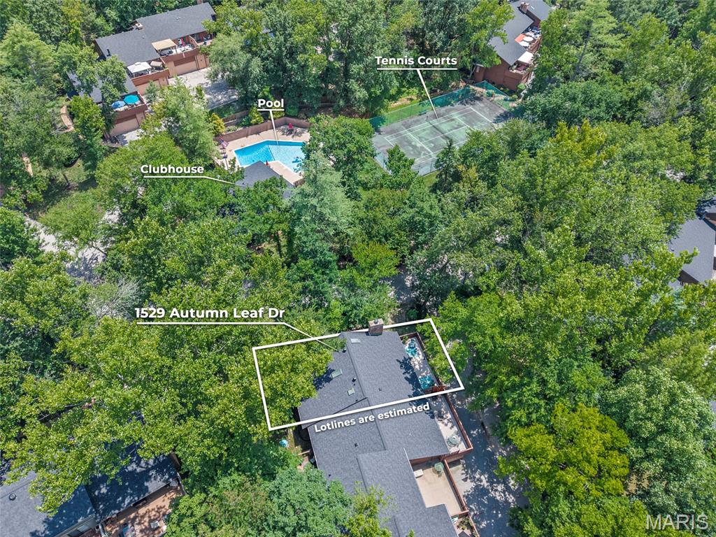 Birnamwood Condo Ph One - Residential