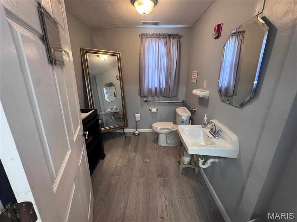 Hanley Hills - Commercial Sale