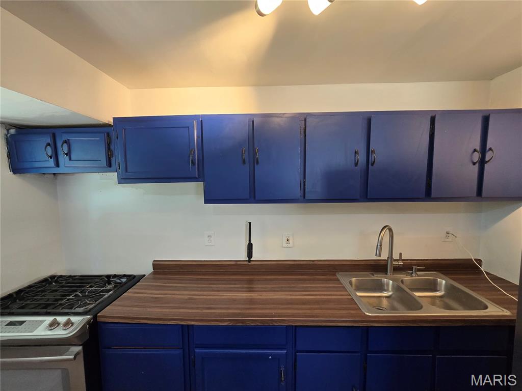 Glasgow Village Unit 8 - Residential
