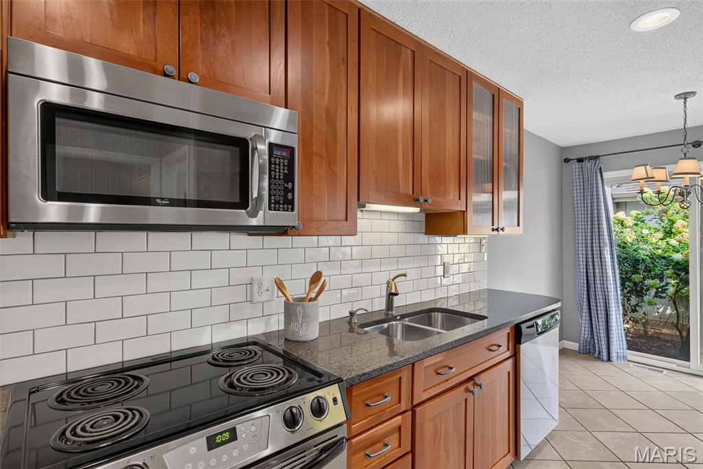 Mason Green Condo 5 - Residential