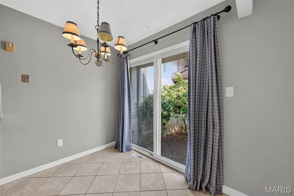 Mason Green Condo 5 - Residential